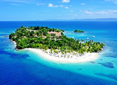 Samana Dominican Republic Whale Watching Tours combined with lunch on Cayo Levantado island. A Must Excursion to Do during your vacation in Samana!